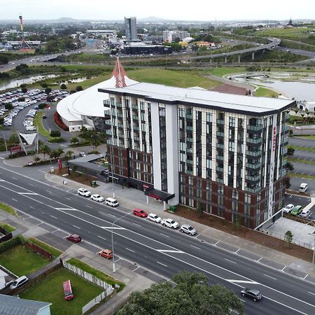 Ramada Suites By Wyndham Auckland Manukau Pacfic Centre Eksteriør billede
