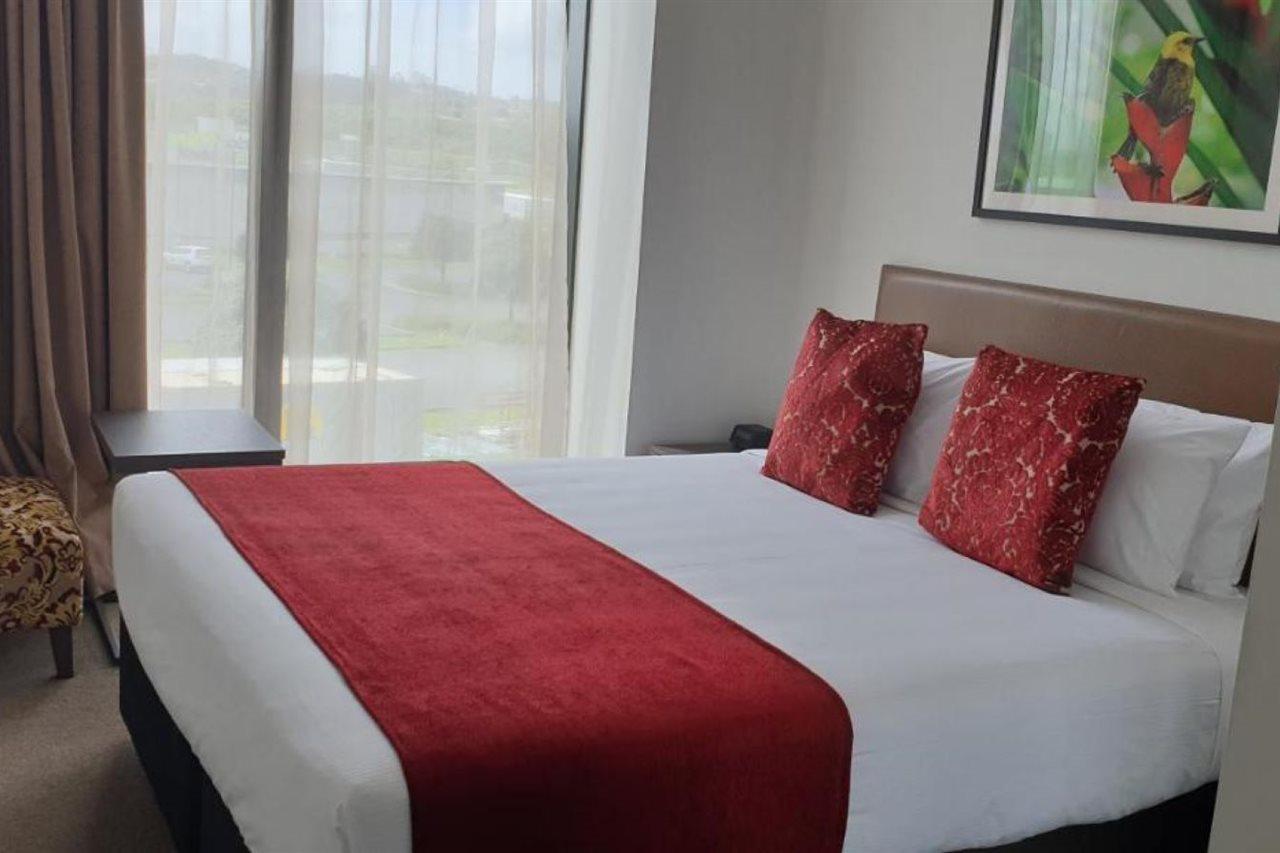 Ramada Suites By Wyndham Auckland Manukau Pacfic Centre Eksteriør billede