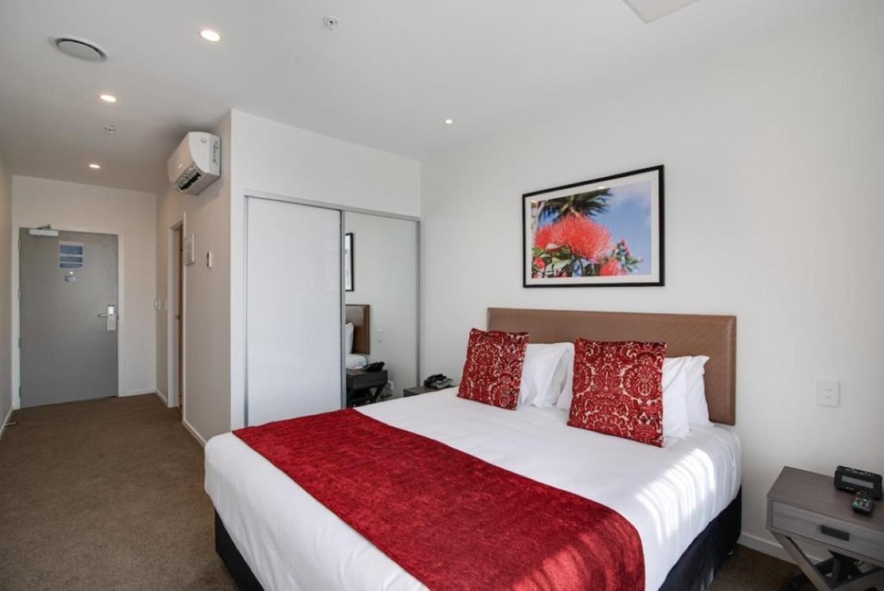 Ramada Suites By Wyndham Auckland Manukau Pacfic Centre Eksteriør billede