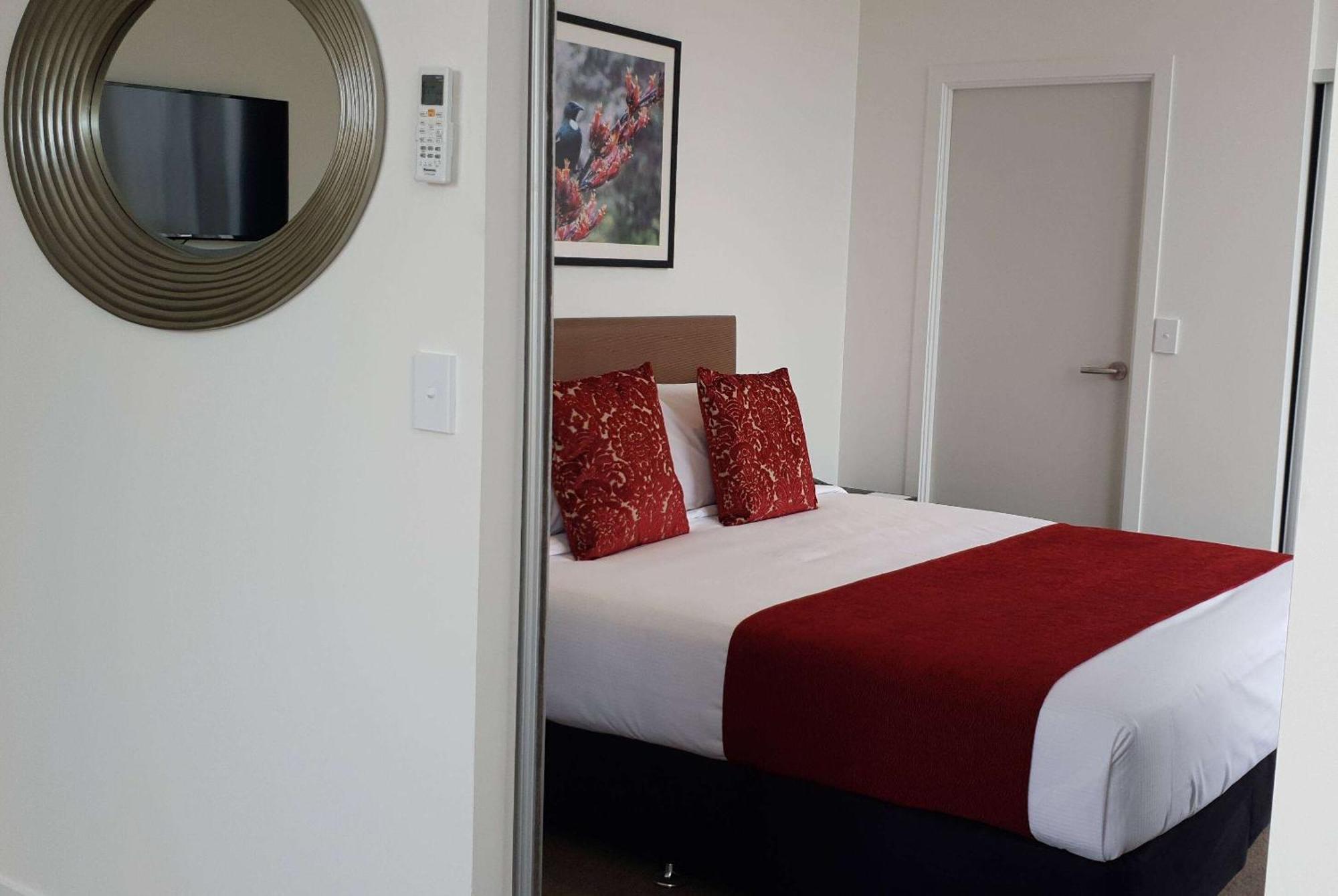Ramada Suites By Wyndham Auckland Manukau Pacfic Centre Eksteriør billede