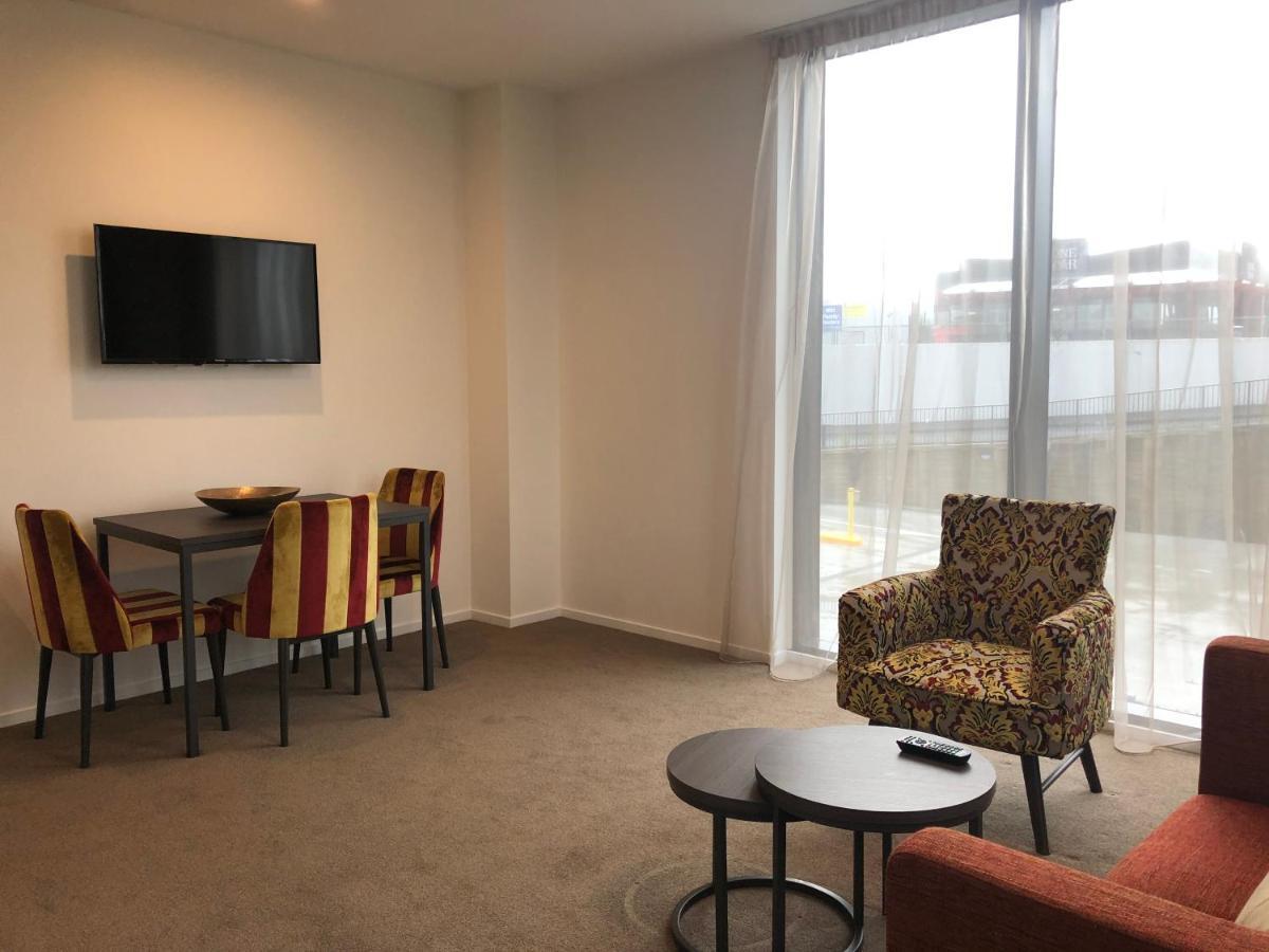 Ramada Suites By Wyndham Auckland Manukau Pacfic Centre Eksteriør billede