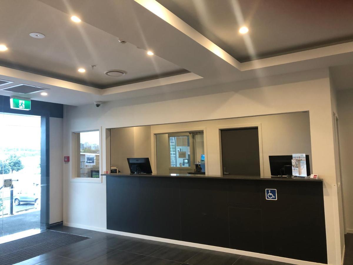 Ramada Suites By Wyndham Auckland Manukau Pacfic Centre Eksteriør billede